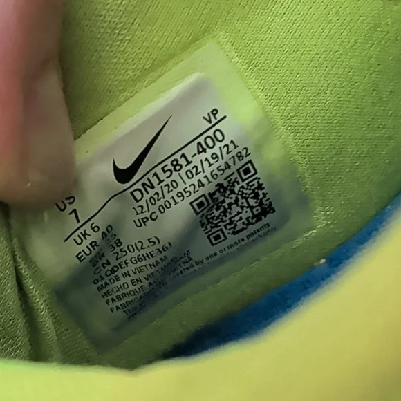 Nike LeBron 8 V2 Low Sprite Blue & Neon Green Athletic Basketball Shoes - Picture 11 of 13